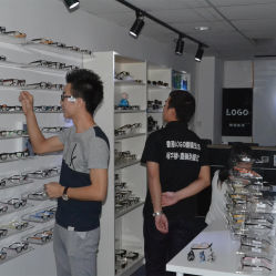 LOGO眼镜(福田科学馆店) - 深圳专业配镜购物指南